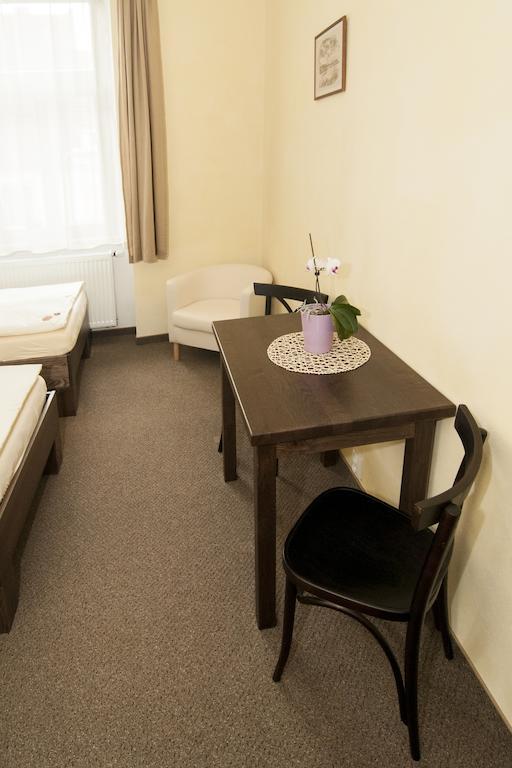 Blatná Hotel Beranek מראה חיצוני תמונה