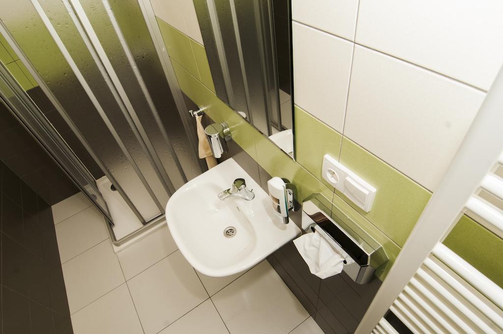 Blatná Hotel Beranek מראה חיצוני תמונה