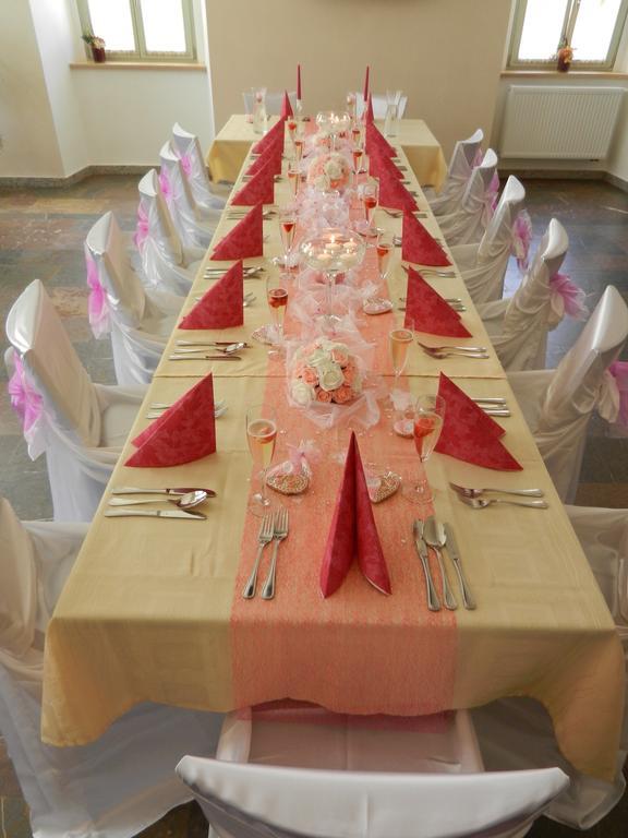 Blatná Hotel Beranek מראה חיצוני תמונה