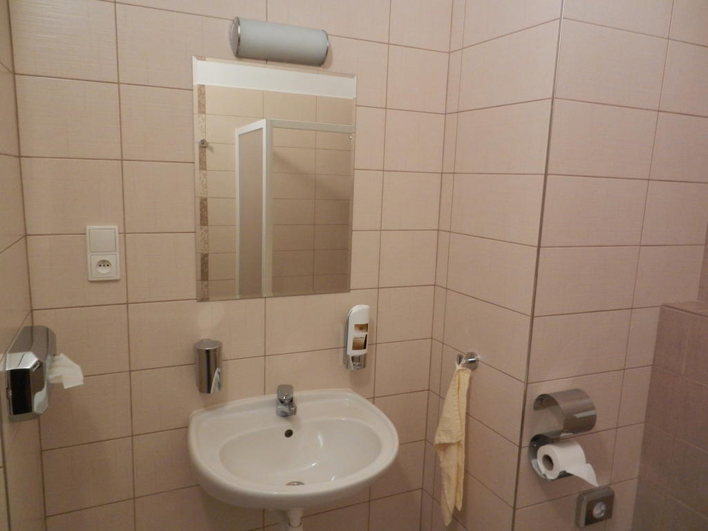 Blatná Hotel Beranek מראה חיצוני תמונה